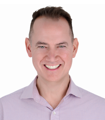 Portrait of Adam Scott, Real Estate Consultant.